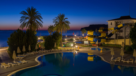 Turkey_Evening_Resorts_Antalya_Palms_Pools_582058_2048x1152